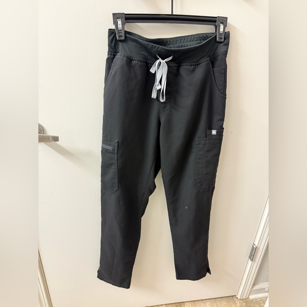 Figs black scrub pants
